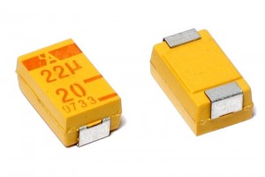 PINTALIITOSTANTAALI 4,7µF 20V (B)