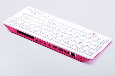 Raspberry Pi 400 (US näppäimistöllä)