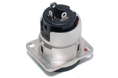 6,3mm STEREORUNKO LUKITUKSELLA XLR-PANEELILIITIN