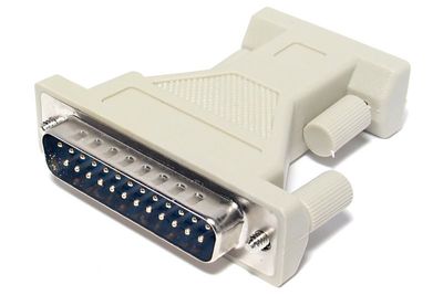 D-LIITIN ADAPTERI D25 UROS / D9 NAARAS