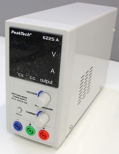 PeakTech 6225A TEHOLÄHDE 1CH 0-30VDC 5A