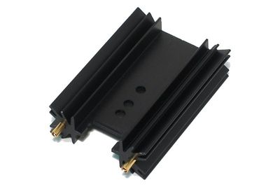 JÄÄHDYTYSLEVY TO220/TO3P/TO247 KOTELOLLE JÄÄHDYTYSLEVY TO220/TO3P/TO247 KOTELOLLE