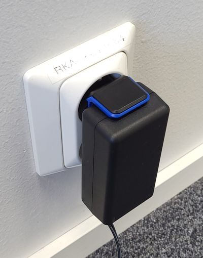 KULMAEUROPISTOKE C8-LIITÄNTÄISILLE VIRTALÄHTEILLE