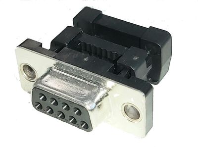 D9 LIITIN NAARAS LATTAKAAPELIIN