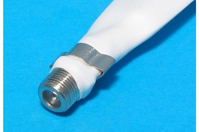 ADAPTERI F NAARAS / NAARAS IKKUNAN VÄLISTÄ