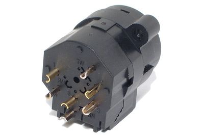 Neutrik XLR 3-NAP NAARASRUNKO + 6,3mm STEREORUNKO Neutrik XLR 3-NAP NAARASRUNKO + 6,3mm STEREORUNKO