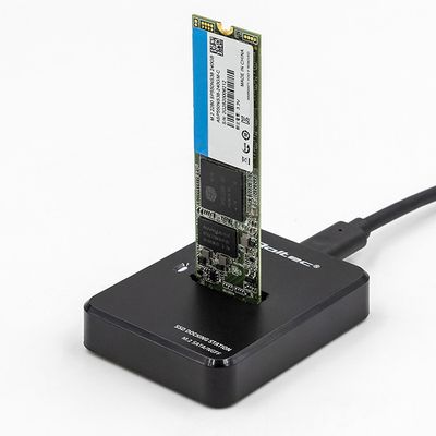USB 3.1 M.2 SSD-TELAKKA