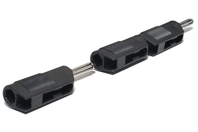 4mm 30A 60V BANAANILIITIN MUSTA