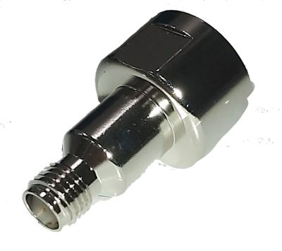 SMA-NAARASLIITIN AK-40 ADAPTERISARJAAN