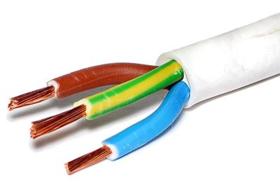 KALUSTEKAAPELI 3x 1,50mm2 VALKOINEN 1m KALUSTEKAAPELI 3x 1,50mm2 VALKOINEN 1m