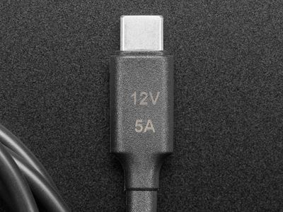 USB Type C 3.1 PD - DC21/5,5mm  -kaapeli - 12V 5A  1,2m