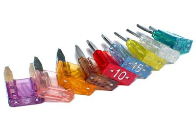 MINI-AUTOSULAKE 10A punainen MINI-AUTOSULAKE 10A punainen