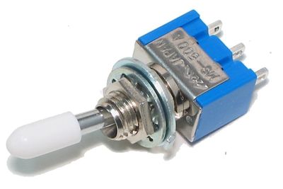 PIENEN VIPUKYTKIMEN SUOJAHATTU VALKOINEN PIENEN VIPUKYTKIMEN SUOJAHATTU VALKOINEN