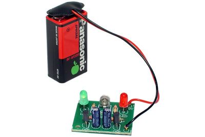 RAKENNUSSARJA: VILKKUVAT LEDIT SÄÄDÖLLÄ RAKENNUSSARJA: VILKKUVAT LEDIT SÄÄDÖLLÄ