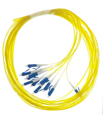 SINGLEMODE LC/UPC häntäkuitusarja 12kpl 1,5m keltainen SINGLEMODE LC/UPC häntäkuitusarja 12kpl 1,5m keltainen