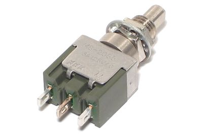 Nikkai 1-NAP LUKKIUTUVA PAINOKYTKIN ON/ON 6A 125V