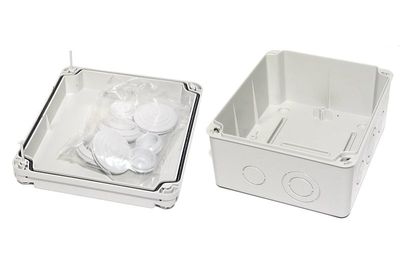 VEDENPITÄVÄ MUOVIKOTELO LÄPIVIENNEILLÄ 95x151x175mm VEDENPITÄVÄ MUOVIKOTELO LÄPIVIENNEILLÄ 95x151x175mm