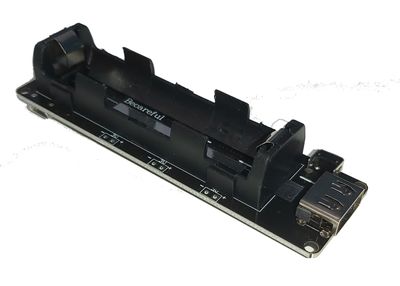 PIDIN 18650-KENNOLLE 3V JA 5V LÄHDÖLLÄ