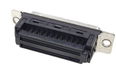 D25-LIITIN NAARAS LATTAKAAPELIIN